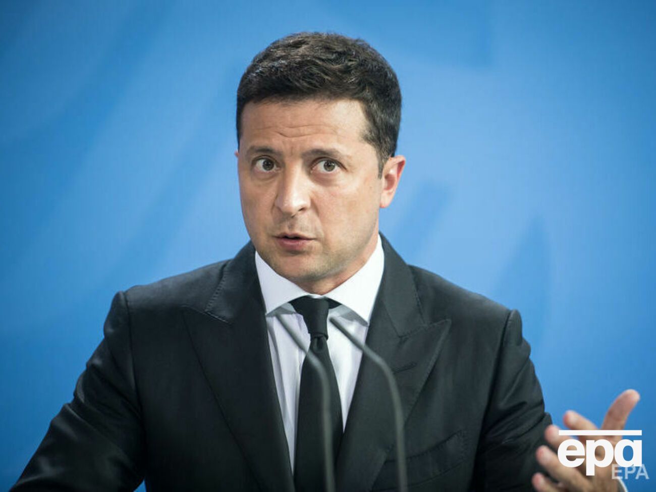 У першому турі виборів Зеленського підтримало б 25,2% українців