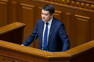 Разумкову довіряє 35% громадян