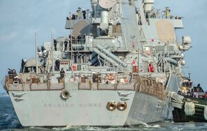 Эсминец уже на подходе к Черному морю