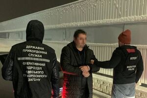 За кожного завербованого українця підозрюваний отримував по $2 тис.