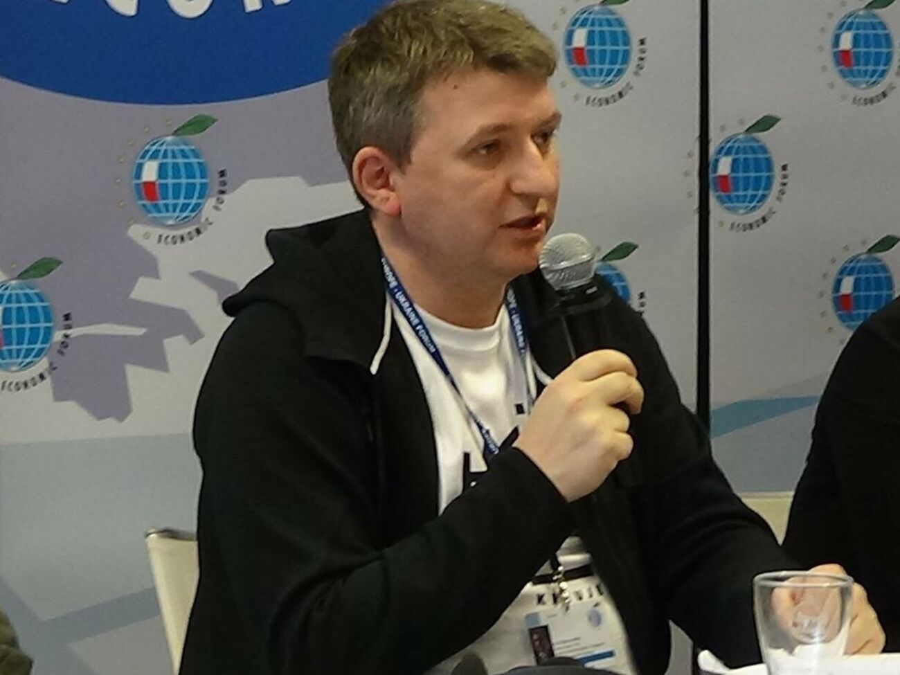 Юрій Романенко: Стратегія&nbsp;&ndash; не сильна риса Зеленського та ОП. Як кажуть, божевіллю хоробрих співаємо ми пісню. Похоронну