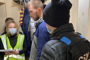 Правоохоронці встановлюють спільників експоліцейського