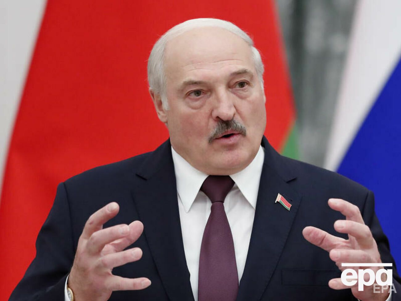 Лукашенко считает, что США хотят использовать ситуацию с мигрантами в своих целях