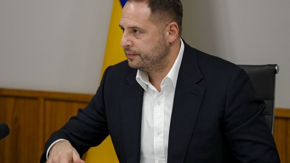 Ермака (на фото) допросят после получения "определенной информации" от правоохранителей, отметил Сухачев