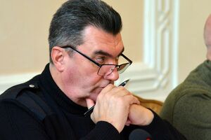 Данілов: Якщо Путін має напасти на Україну, прийти в Київ, то хто його, окрім ОПЗЖ, тут чекатиме?