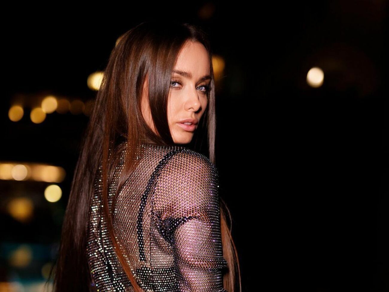 Мішина відпочиває в ОАЕ