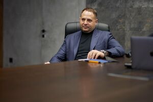 Єрмак (на фото) не міг віддавати розпорядження, пов'язані зі спецоперацією розвідки, стверджує президент