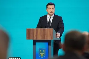 За словами Зеленського (на фото), відеоекспертиза має встановити, чи був Трухін за кермом
