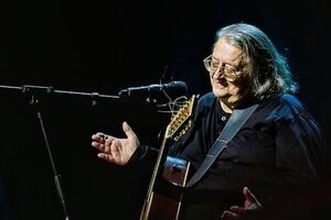 На плохое самочувствие Градский пожаловался, будучи дома