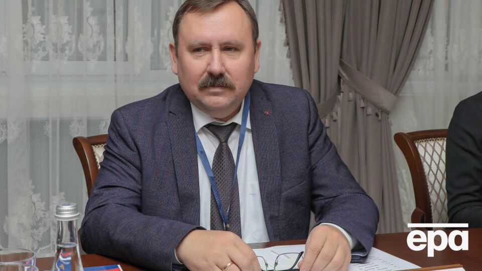 Калашников якобы сам попросился в отставку