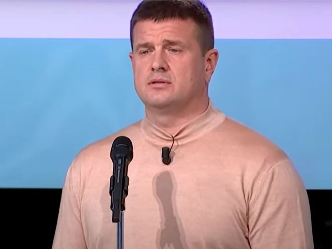 Бурба (на фото) заявил, что оставляет "интересные слова" в свой адрес на совести президента