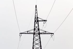 Система защиты линий электропередач сработала из-за дождя и сильного ветра