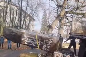 Памятник подлежал демонтажу согласно закону о декоммунизации