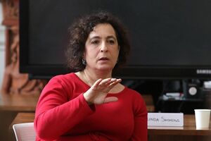 Сіммонс: Україна потребує достатньої кількості різноманітних незалежних думок