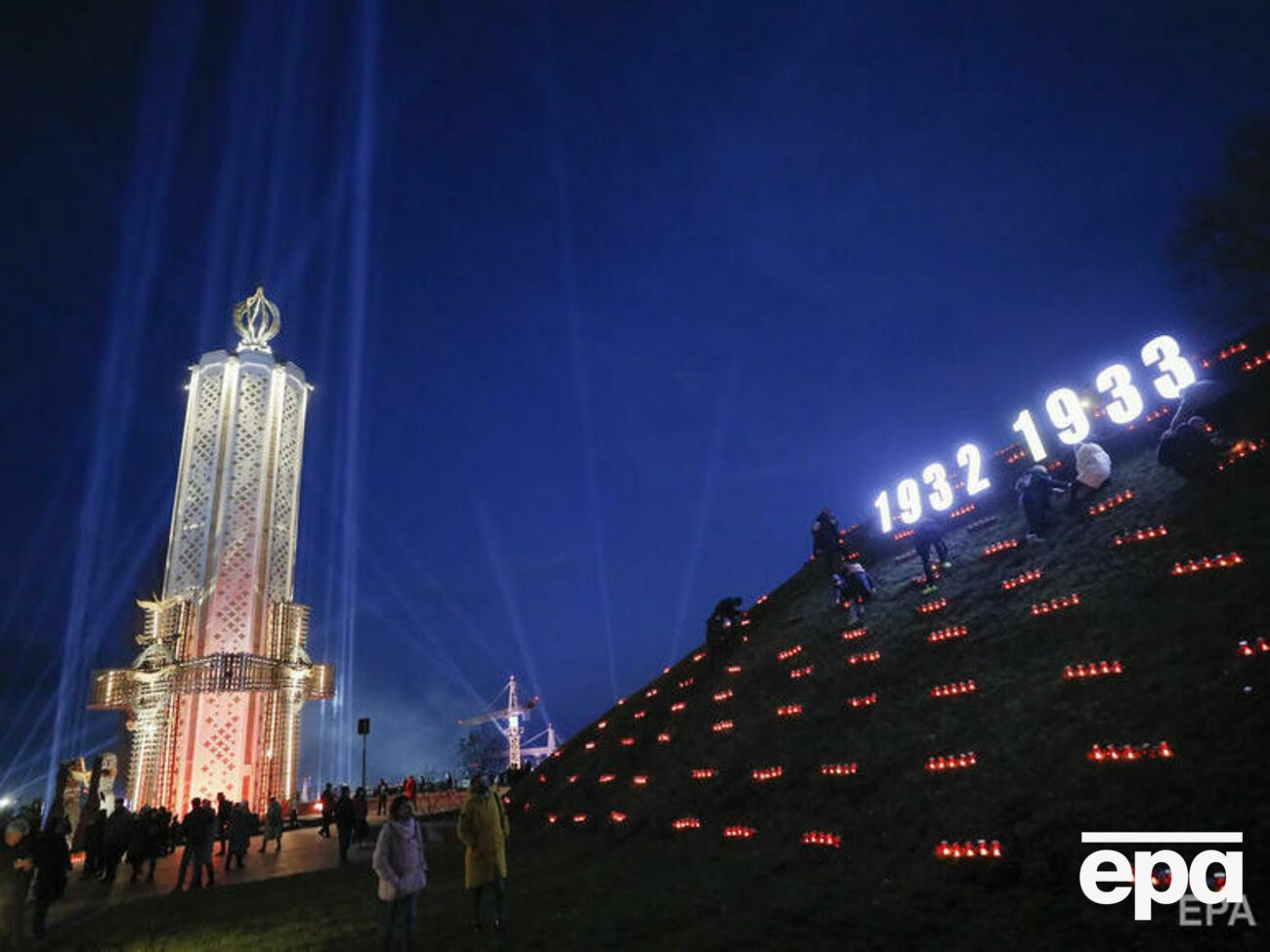 У Києві вшанували пам'ять жертв голодоморів. Фоторепортаж