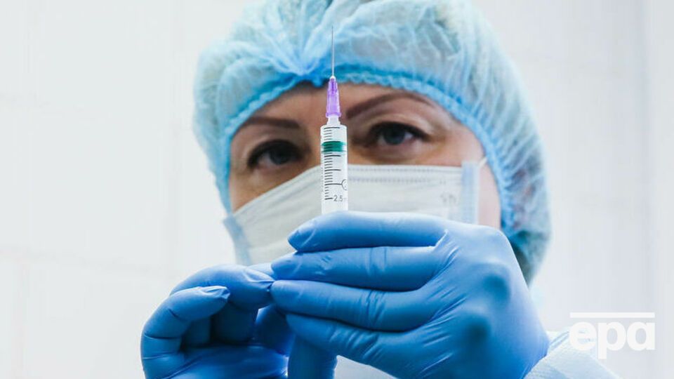 Первую дозу вакцины 27 ноября получили 43 353 человека