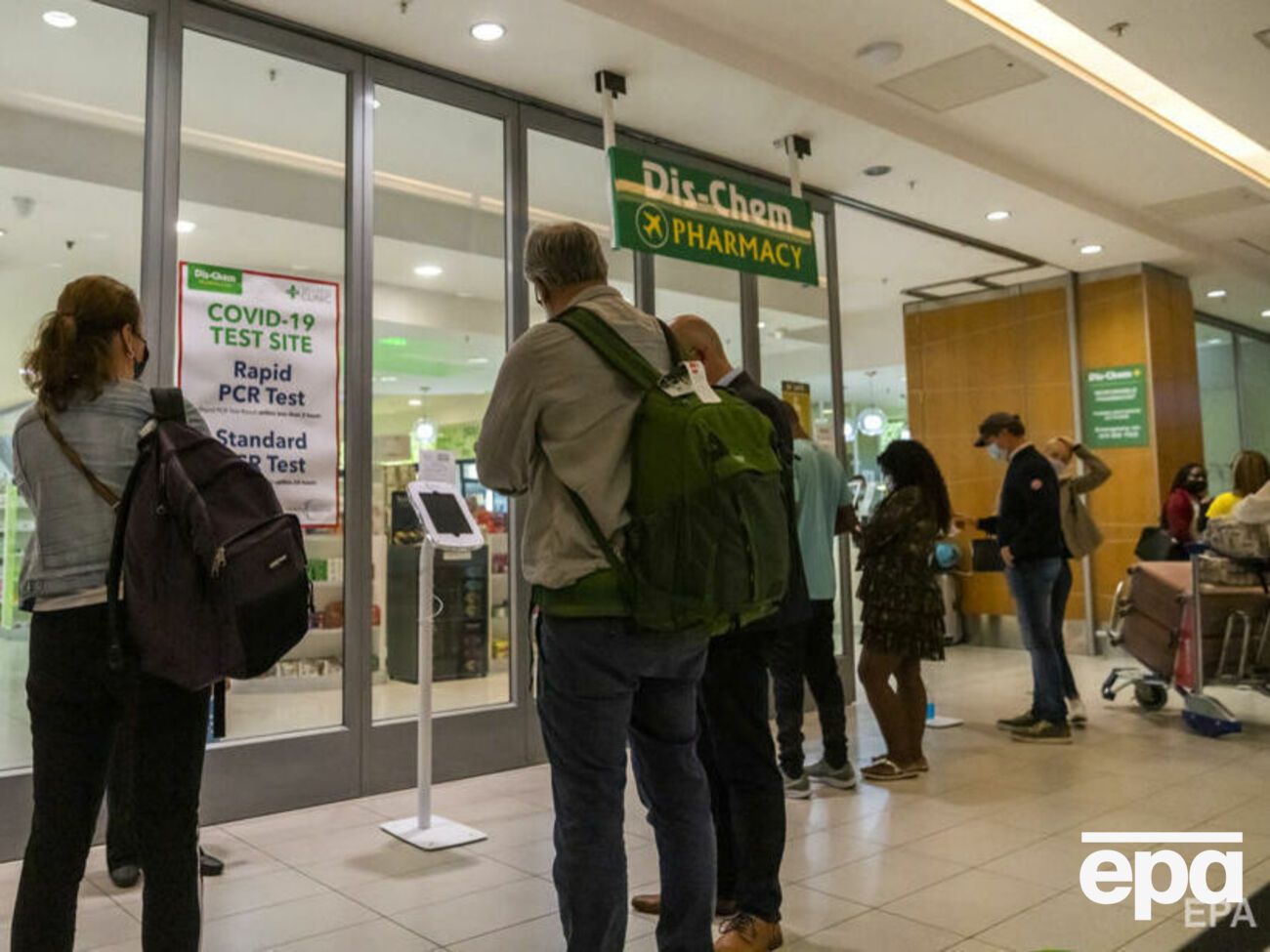 Новый вариант коронавируса "Омикрон" обнаружили в ЮАР 22 ноября