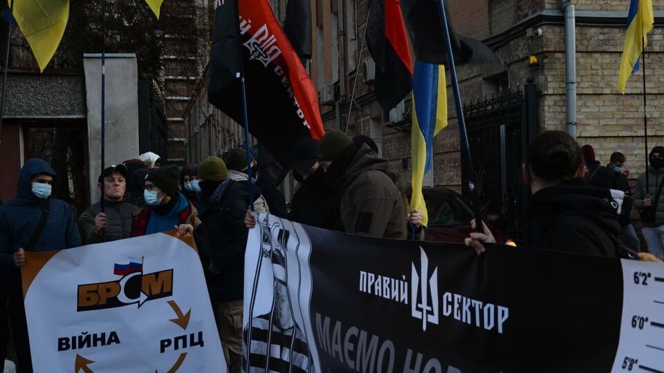 У документі партійці перерахували, до кого й чому, на їхню думку, треба застосувати санкції