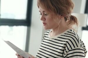 Опозиціонери, які нещодавно поїхали із РФ, пояснили це арештом Чанишевої (на фото) – вона стала першою затриманою після того, як штаби Навального оголосили екстремістськими