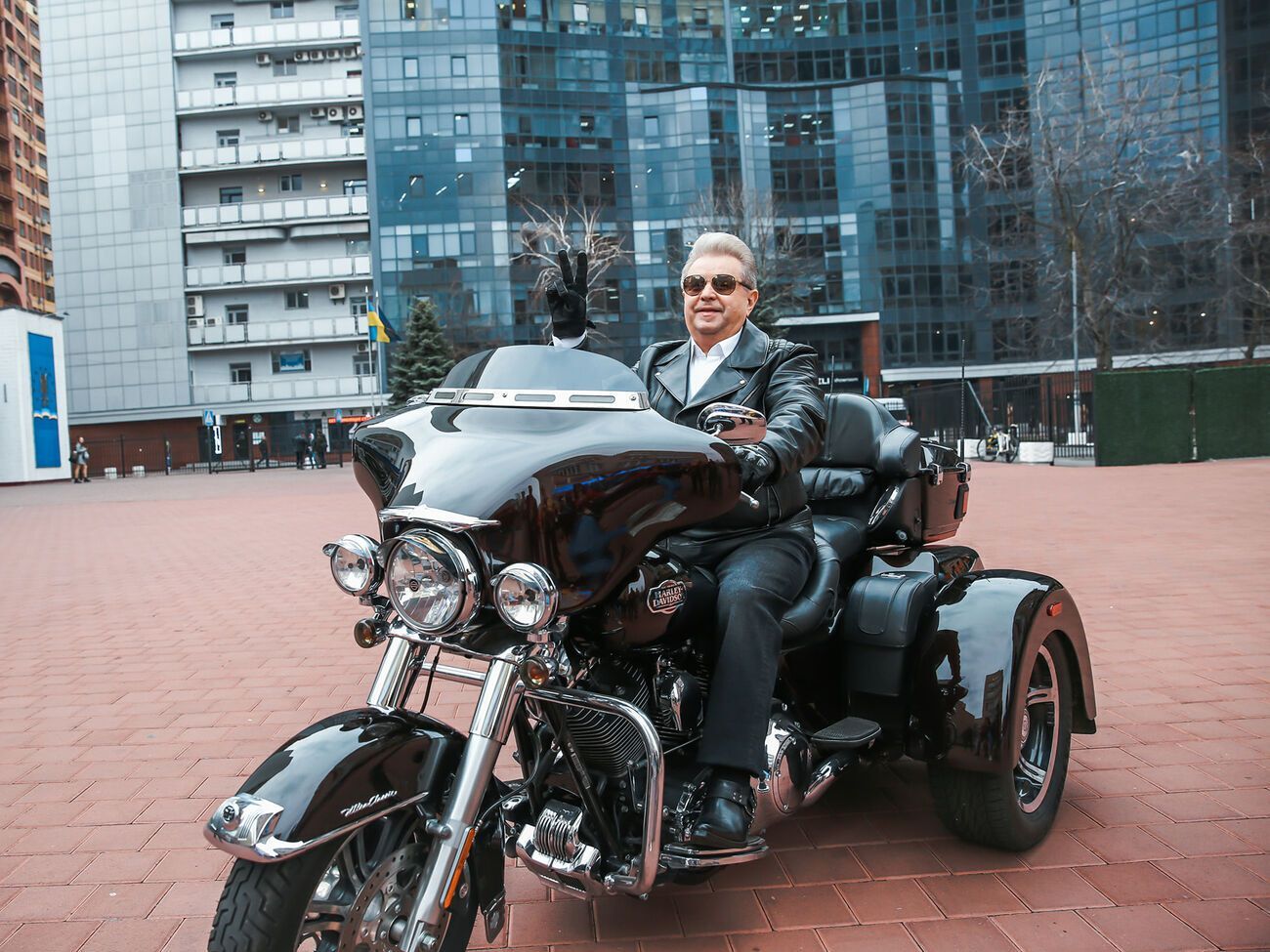 Поплавскому 28 ноября исполнилось 72 года