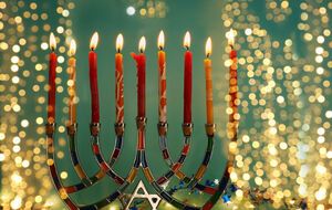 В 2021 году Хануку отмечают с 28 ноября до вечера 6 декабря
