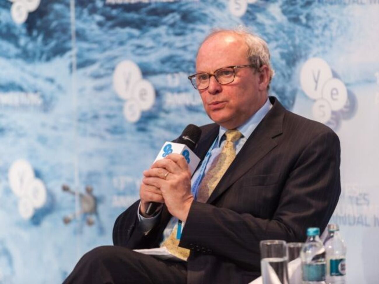 Андерс Аслунд: Коломойский скупил центр депрессивного Кливленда в штате Огайо. Но он сделал это через американского партнера, который, казалось, был ангелом спасения