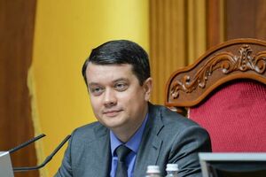 Об'єднання Разумкова, за інформацією ЗМІ, поставило під загрозу існування монобільшості в парламенті