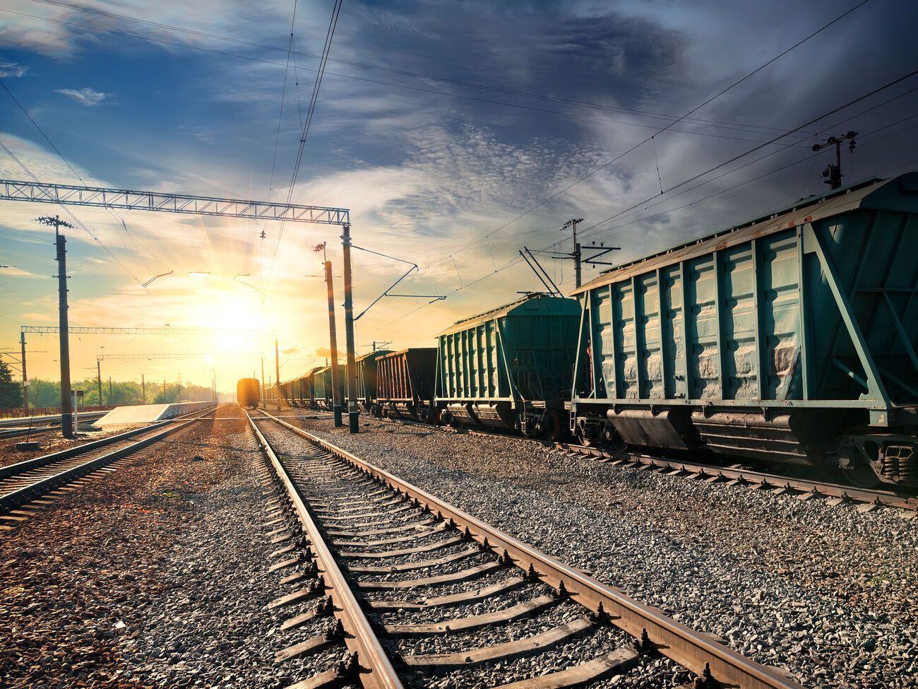8 жовтня Міністерство інфраструктури опублікувало новий наказ щодо обмеження строків експлуатації вантажних вагонів залежно від віку