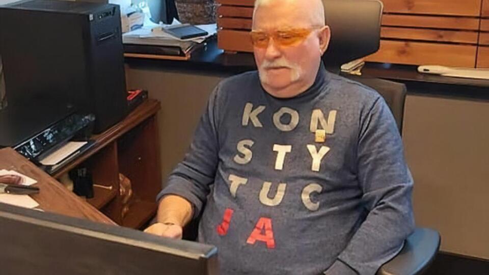 Лех Валенса відкидає звинувачення у співпраці зі спецслужбами ПНР