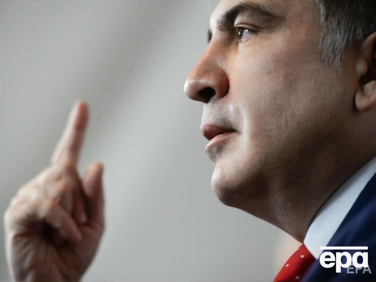 Саакашвили ослаблен, 2 ноября у него были скачки давления, пульс менялся в течение дня, рассказал личный врач политика