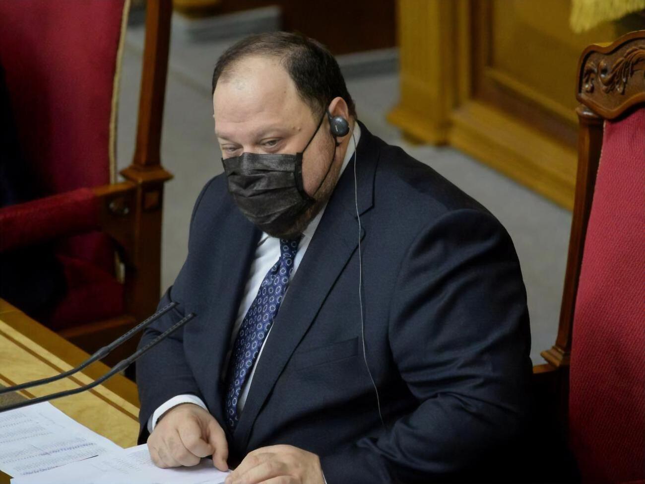 Рада поручила Стефанчуку подписать закон