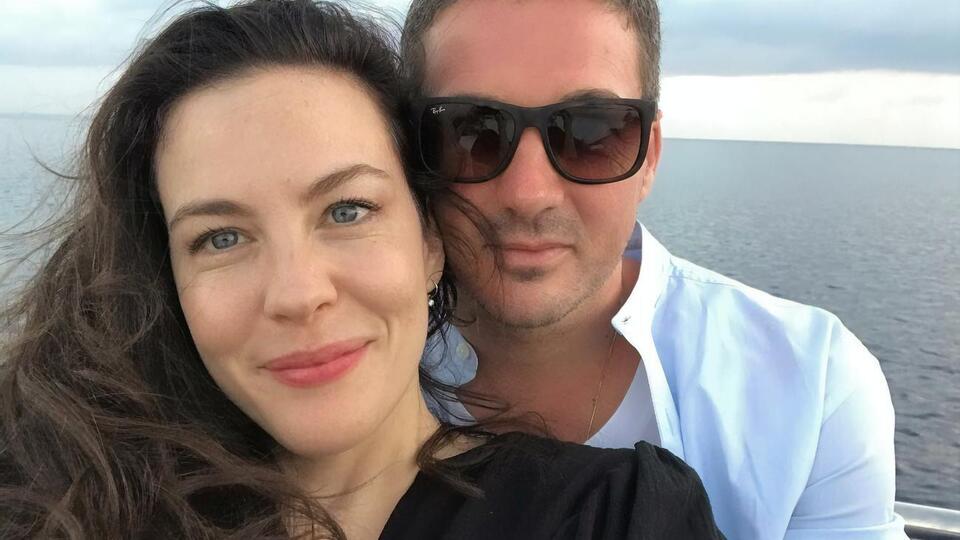 В 2015 году Лив Тайлер и Дейв Гарднер обручились, но свадьба так и не состоялась