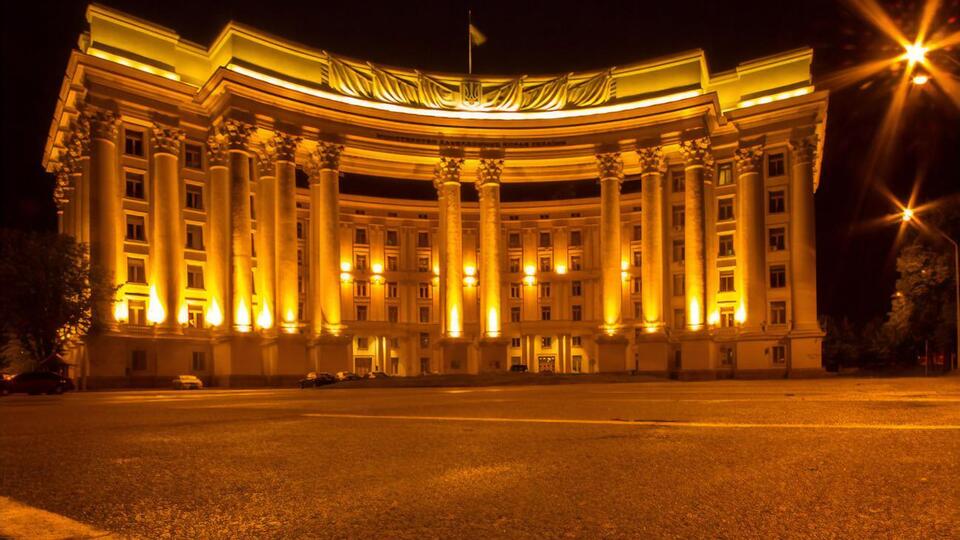 У МЗС повідомили, що обставини авіакатастрофи з'ясовують