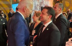 Зеленский сообщил о встрече с Байденом в Twitter