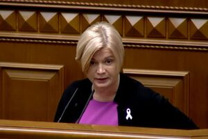 По словам Геращенко, "Евросолидарность" внесет в Раду проекты постановлений, которые заблокируют подписание закона