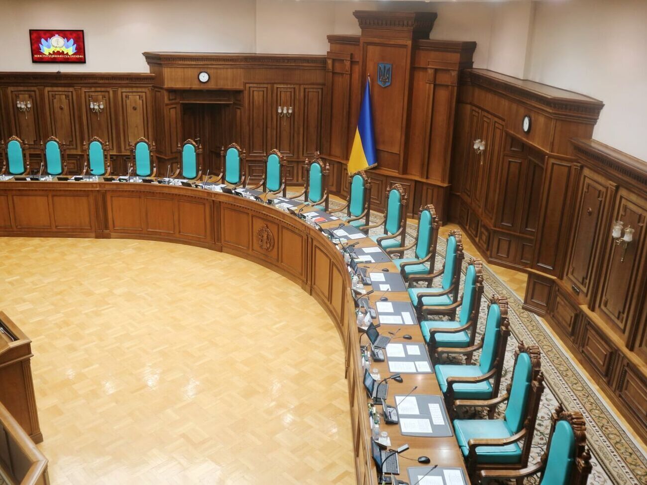 Нові судді КСУ поки що не склали присяги