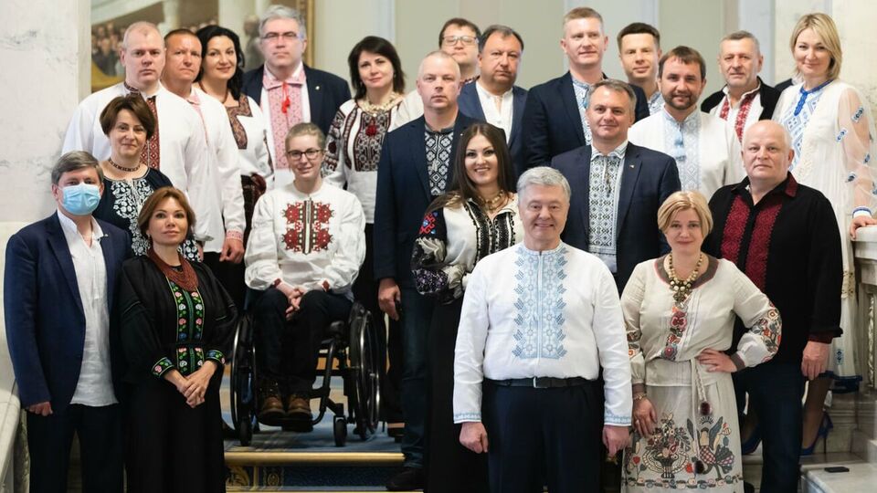 Згідно з результатами опитування, "Європейська солідарність" – лідер парламентського рейтингу