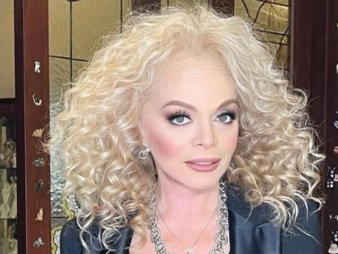 Доліна: Нехай сьогоднішній день принесе вам гарні новини, нехай усе йде гладко!