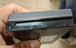 По данным СБУ, подозреваемые поставляли подержанное оборудование вместо нового