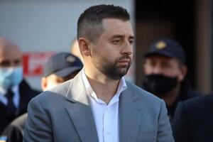 Арахамія: Можливо, за кілька років може бути і жінка міністром оборони. Але зараз сприйняття в суспільстві немає