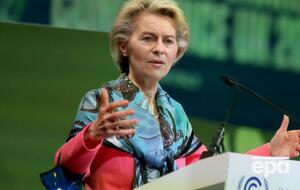 19-минутный перелет был частью двухдневной поездки фон дер Ляйен