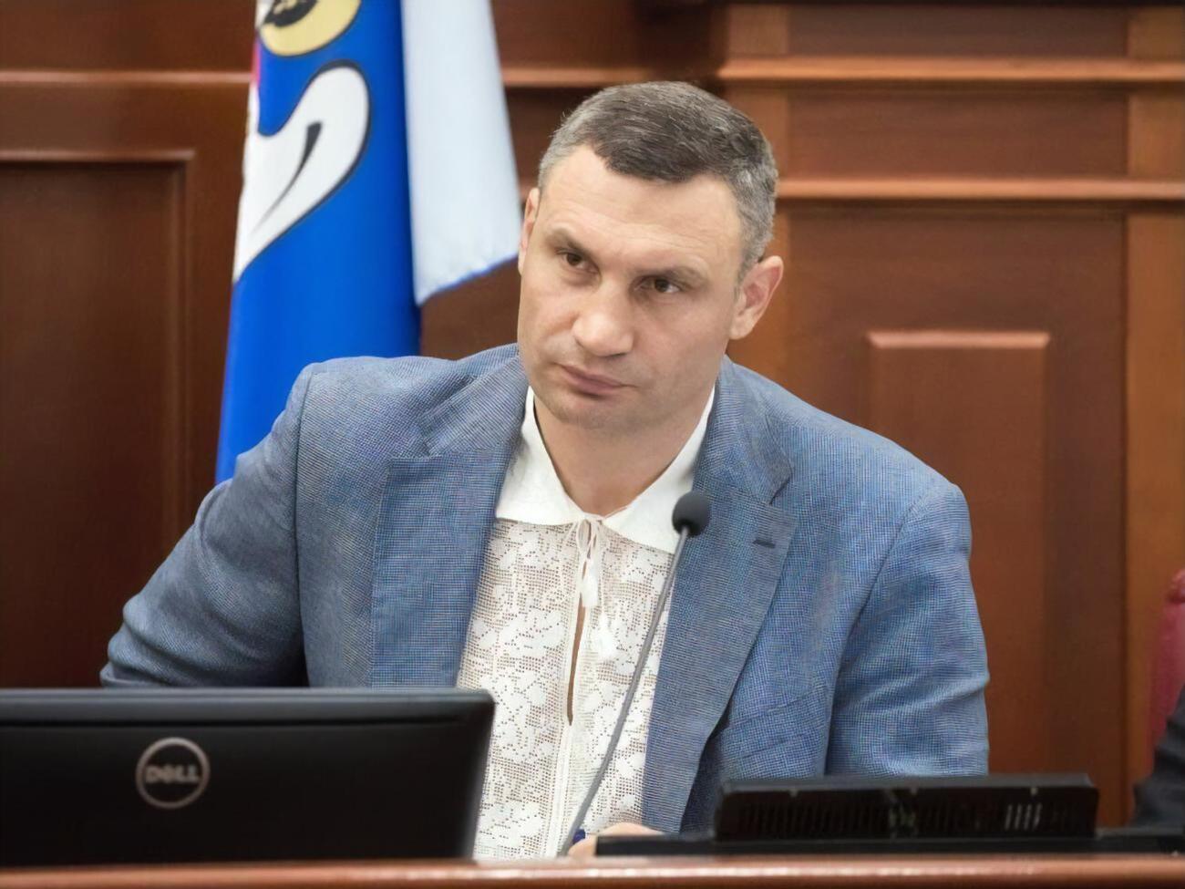 Кличко: Сьогодні зранку без попередження заїхав подивитися, що відбувається на об'єкті. А там, скажу прямо, мало що відбувається