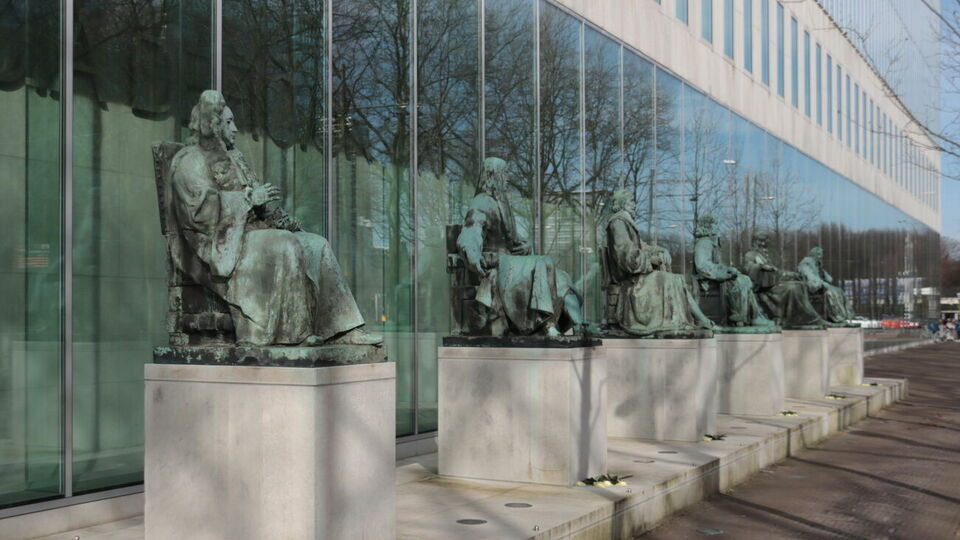 Верховный суд Нидерландов отменил решение Арбитражного суда по делу ЮКОСа