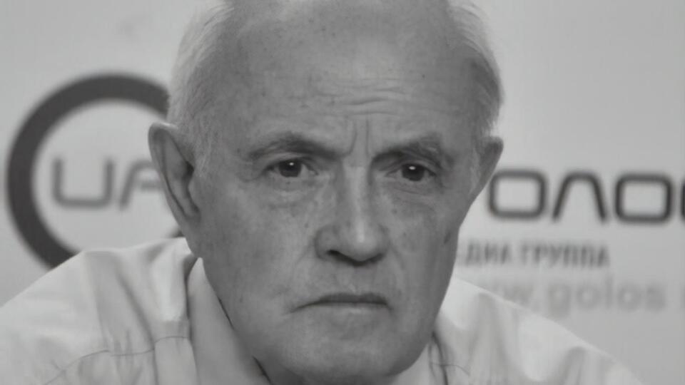 Крючков был народным депутатом Украины третьего и четвертого созывов