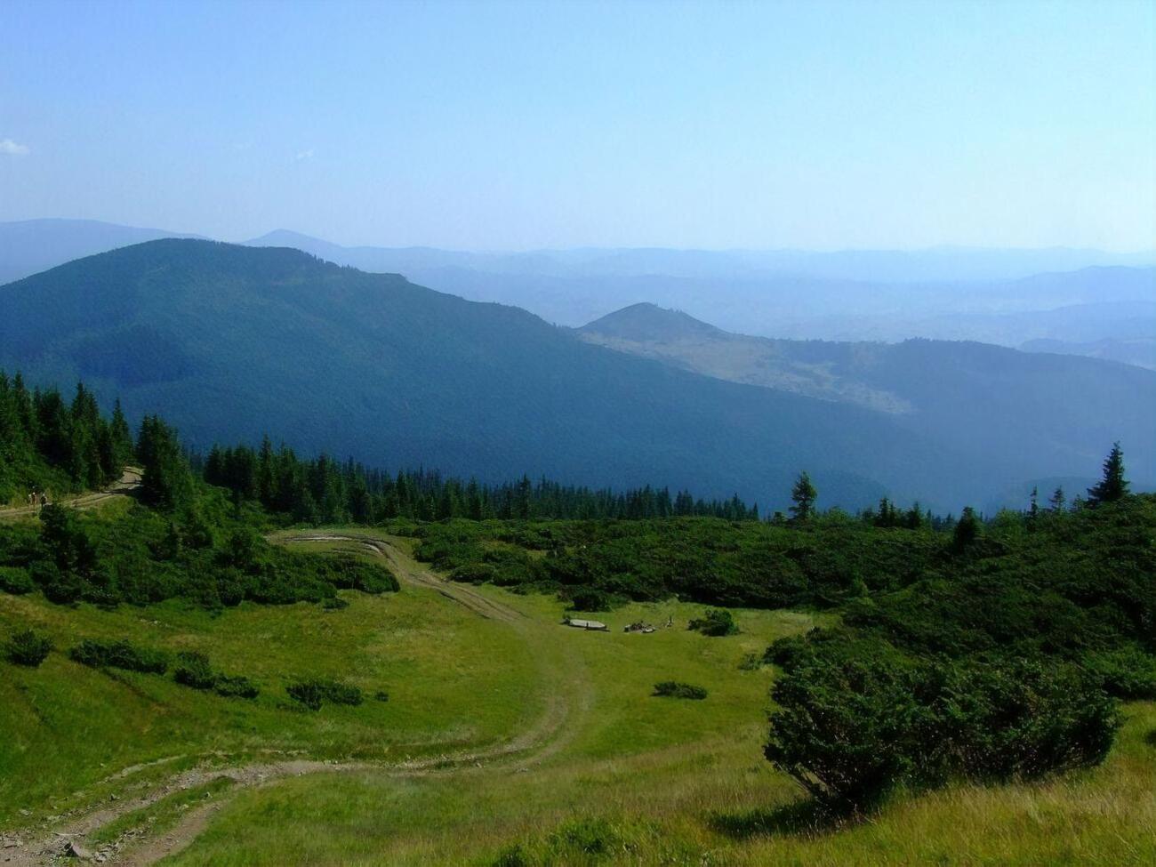 Ребенок потерялся в горах