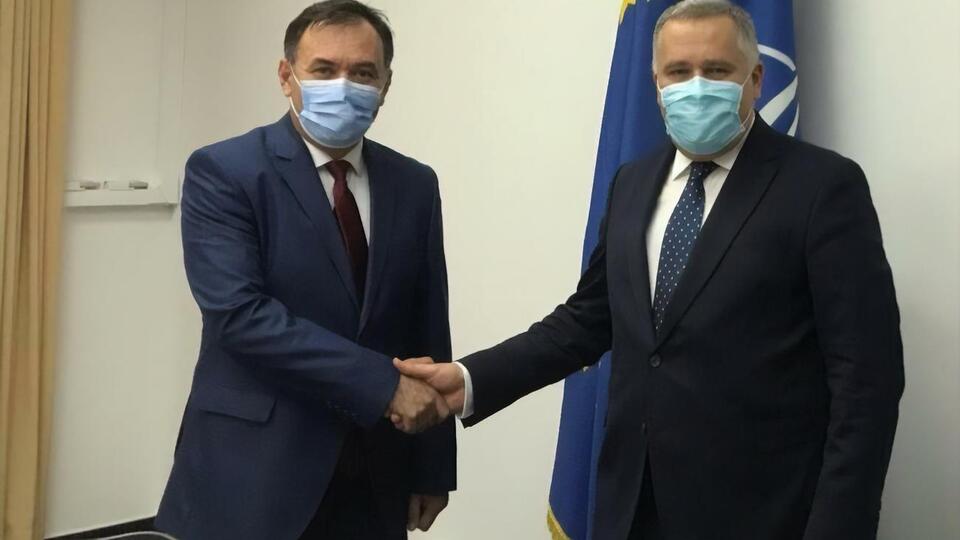 Жовква (на фото справа) и Некулееску встречались в Бухаресте