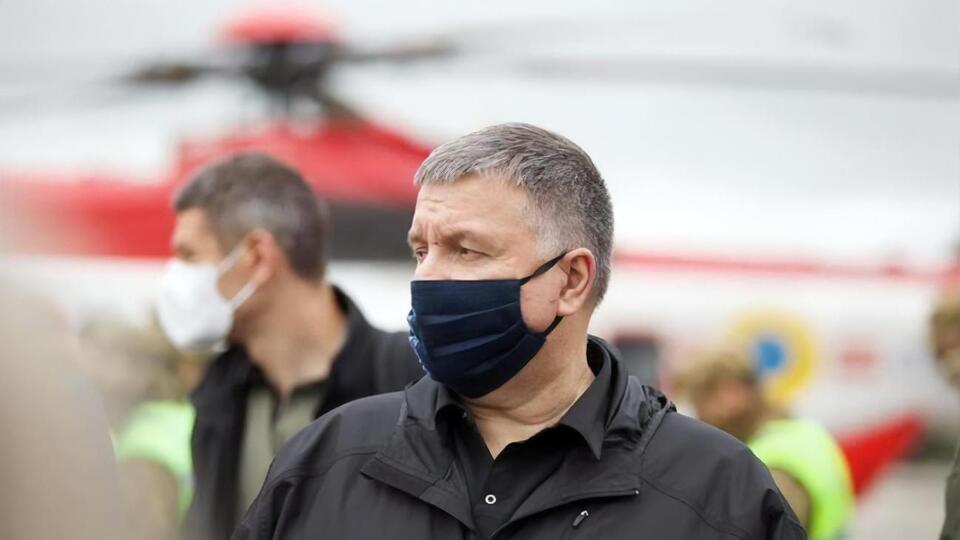 За словами Авакова, від воєнного сценарію завершення конфлікту на Донбасі не варто відмовлятися