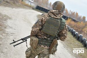 Пораненого українського військового доправили до госпіталю
