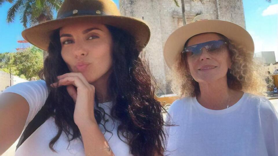 Настя Каменских с мамой Лидией Петровной