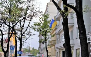 Українське посольство засудило осквернення пам'ятника
